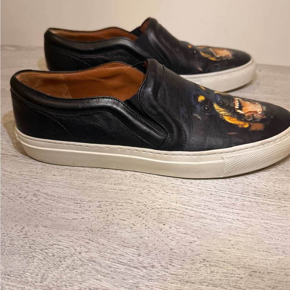 Givenchy Rotweiller Black Slip-Ons - Picture 4 of 6